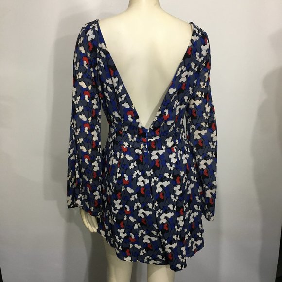 Glamorous M Floral Short Romper Long Sleeve Open Back Pockets - Picture 4 of 7
